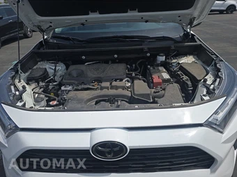 2025 Toyota RAV4 XLE – miniatura 16