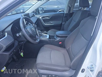 2025 Toyota RAV4 XLE – miniatura 7