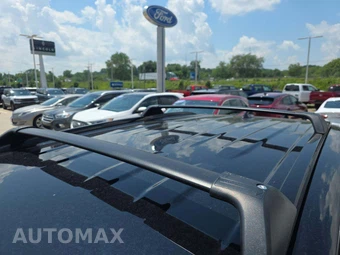 2025 Toyota RAV4 XLE – miniatura 12