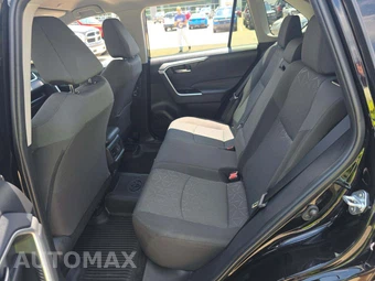 2025 Toyota RAV4 XLE – miniatura 13