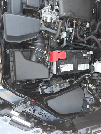 2025 Toyota RAV4 XLE – miniatura 22