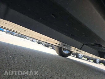 2025 Toyota RAV4 XLE – miniatura 7
