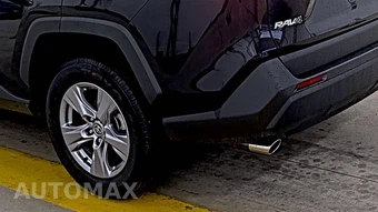 2025 Toyota RAV4 XLE – miniatura 10