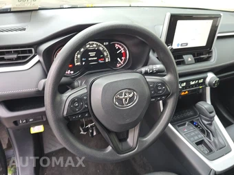 2025 Toyota RAV4 XLE – miniatura 15