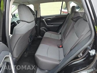 2025 Toyota RAV4 XLE – miniatura 18