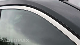 2025 Toyota RAV4 XLE – miniatura 34