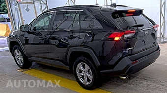 2025 Toyota RAV4 XLE – miniatura 6