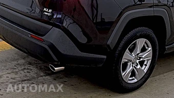 2025 Toyota RAV4 XLE – miniatura 9