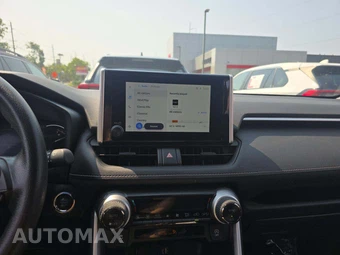 2025 Toyota RAV4 XLE - miniatura 10