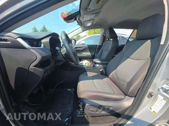 2025 Toyota RAV4 XLE - miniatura 6