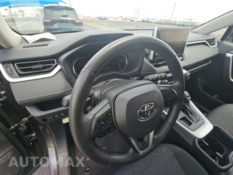 2025 Toyota RAV4 XLE - miniatura 11