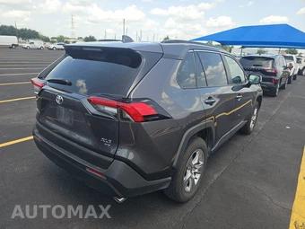 2025 Toyota RAV4 XLE - miniatura 4