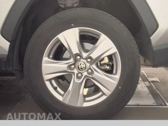 2025 Toyota RAV4 XLE – miniatura 12