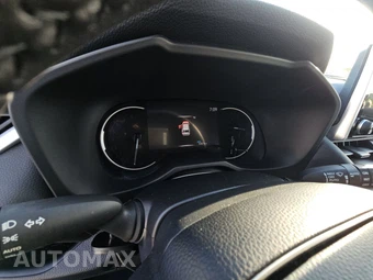 2025 Toyota RAV4 XLE – miniatura 18