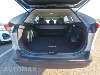 2025 Toyota RAV4 XLE – miniatura 23