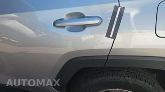 2025 Toyota RAV4 XLE – miniatura 30