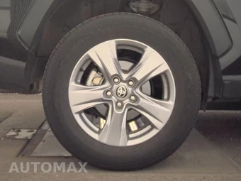 2025 Toyota RAV4 XLE - miniatura 11