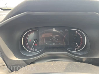 2025 Toyota RAV4 XLE - miniatura 18