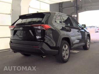 2025 Toyota RAV4 XLE - miniatura 5