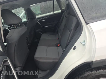 2025 Toyota RAV4 XLE - miniatura 13