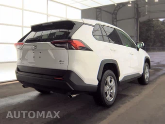 2025 Toyota RAV4 XLE - miniatura 4