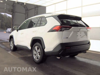2025 Toyota RAV4 XLE - miniatura 6
