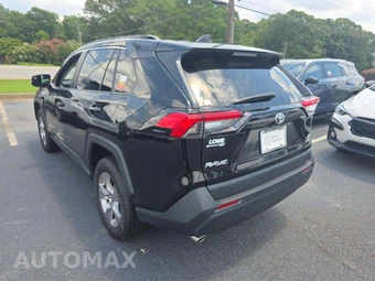 2025 Toyota RAV4 XLE - miniatura 2
