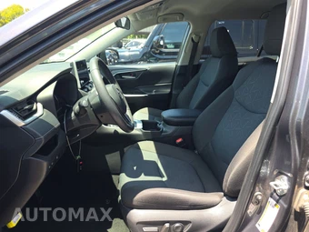 2025 Toyota RAV4 XLE – miniatura 13