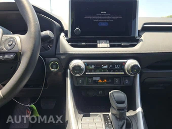 2025 Toyota RAV4 XLE – miniatura 17