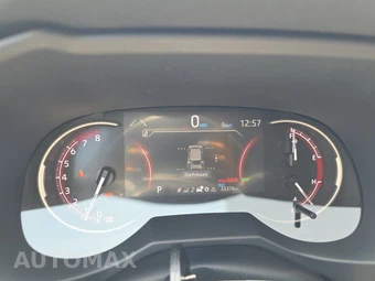 2025 Toyota RAV4 XLE – miniatura 18