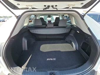 2025 Toyota RAV4 XLE - miniatura 23