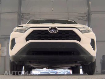 2025 Toyota RAV4 XLE - miniatura 3