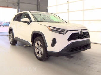 2025 Toyota RAV4 XLE - miniatura 4