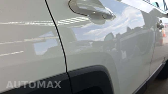2025 Toyota RAV4 XLE - miniatura 22