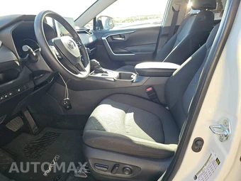 2025 Toyota RAV4 XLE - miniatura 7