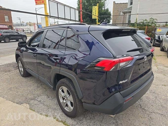 2025 Toyota RAV4 XLE - miniatura 2
