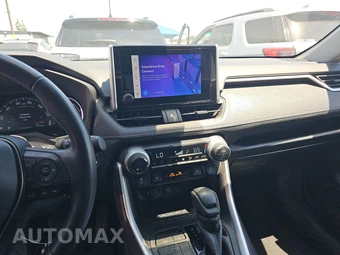 2025 Toyota RAV4 XLE – miniatura 11