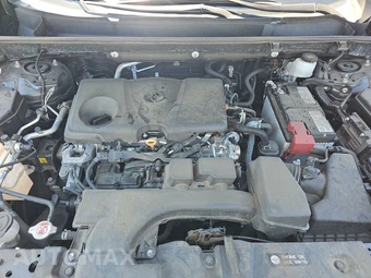 2025 Toyota RAV4 XLE – miniatura 16