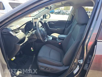 2025 Toyota RAV4 XLE – miniatura 7