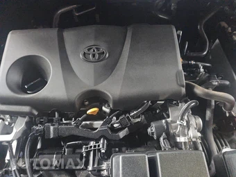2025 Toyota RAV4 XLE – miniatura 15