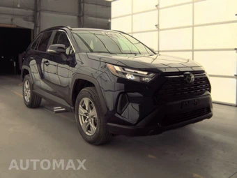 2025 Toyota RAV4 XLE – miniatura 3
