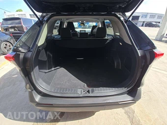 2025 Toyota RAV4 XLE – miniatura 11