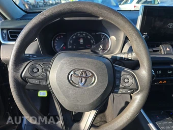 2025 Toyota RAV4 XLE - miniatura 10