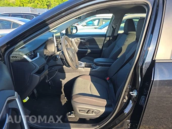 2025 Toyota RAV4 XLE - miniatura 7