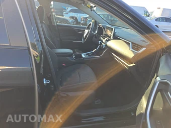 2025 Toyota RAV4 XLE - miniatura 8