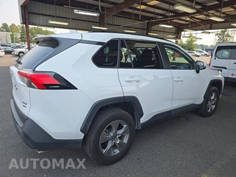2025 Toyota RAV4 XLE - miniatura 4