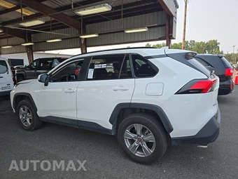 2025 Toyota RAV4 XLE - miniatura 6