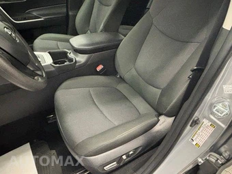 2025 Toyota RAV4 XLE - miniatura 15