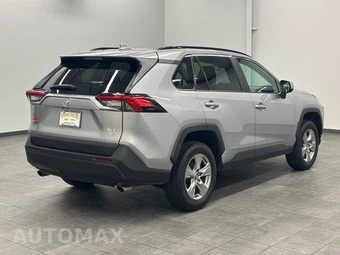 2025 Toyota RAV4 XLE - miniatura 2