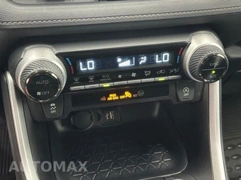 2025 Toyota RAV4 XLE - miniatura 29
